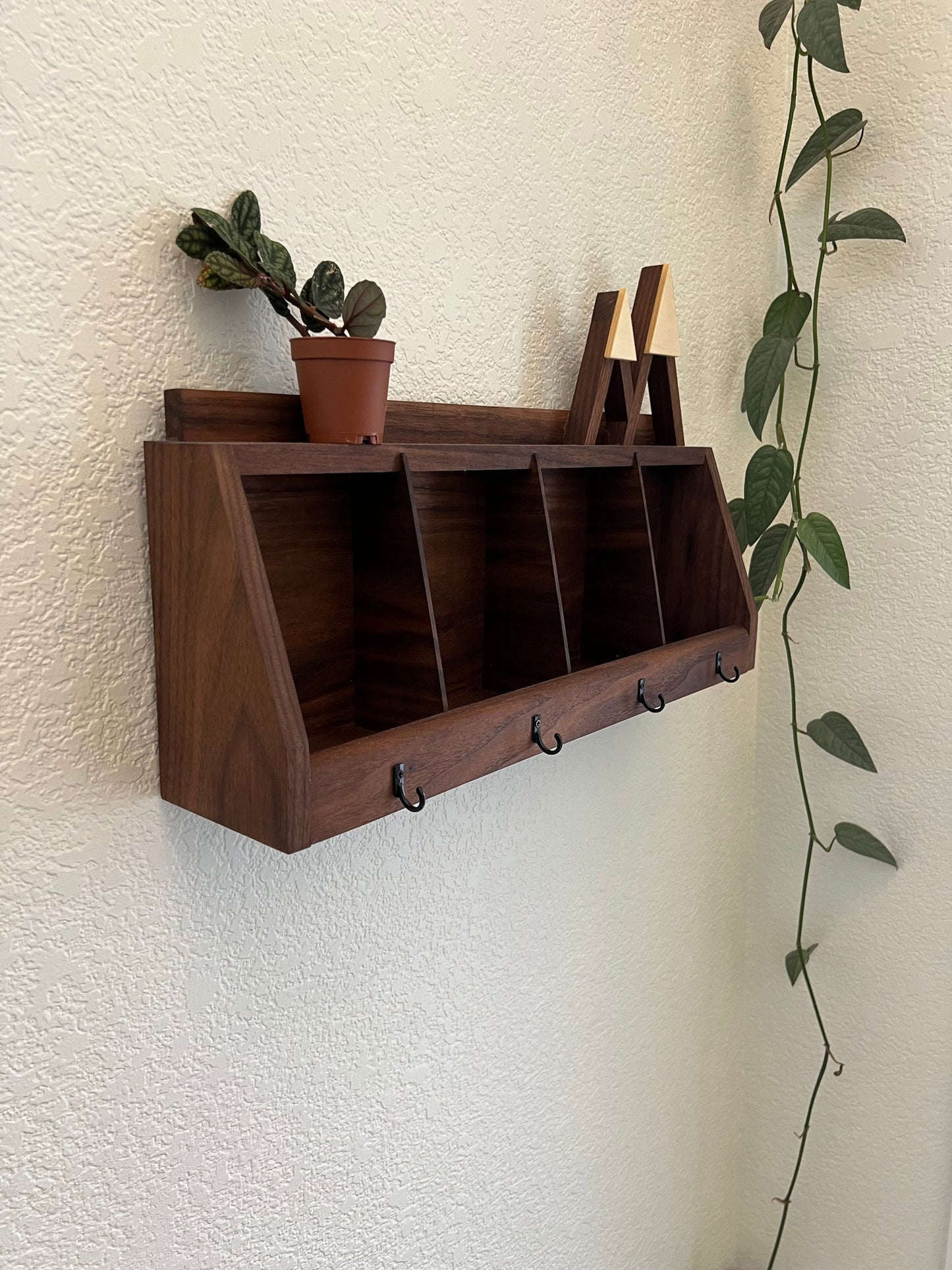 Handmade Wall Hanging Key Holder and Organizer - 4 key hooks - Solid Walnut -Entryway Organizer - Key Rack - Wallet Glasses Holder